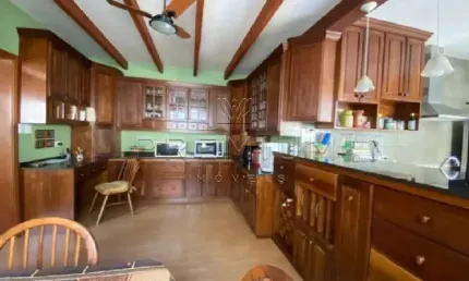 Casa com 3 quartos à venda no Tibery, Uberlândia  por R$ 970.000
