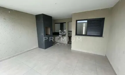Casa com 3 quartos à venda no Novo Mundo, Uberlândia  por R$ 450.000