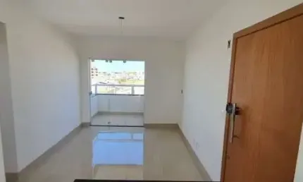 Apartamento com 3 quartos à venda no Novo Mundo, Uberlândia  por R$ 385.000