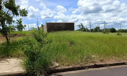 Terreno à venda em Laranjeiras, Uberlândia  por R$ 155.000