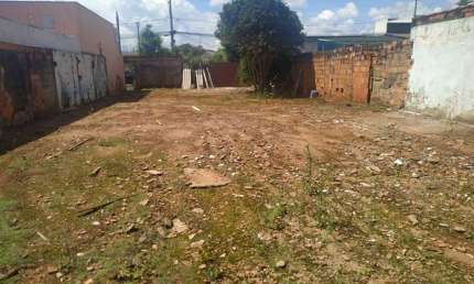 Terreno à venda no Jardim Brasília, Uberlândia  por R$ 265.000