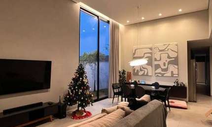 Casa em condomínio fechado com 3 quartos à venda no Granja Marileusa, Uberlândia  por R$ 1.920.000