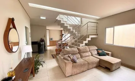Casa com 3 quartos à venda no alto umuarama, uberlândia  por r$ 1.250.000