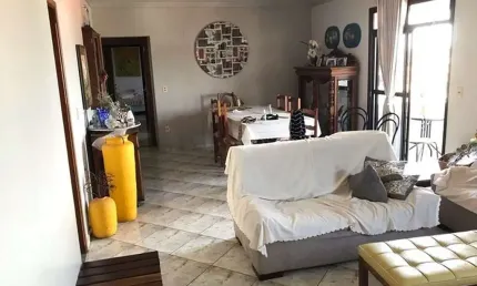 Apartamento com 3 quartos à venda em Saraiva, Uberlândia  por R$ 450.000