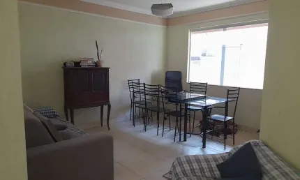 Casa com 4 quartos à venda no Jardim Europa, Uberlândia  por R$ 580.000