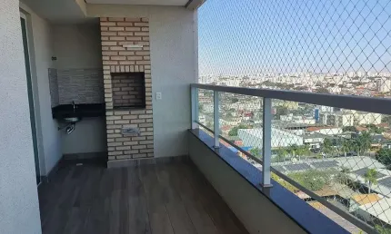Apartamento com 3 quartos à venda no Brasil, Uberlândia  por R$ 650.000