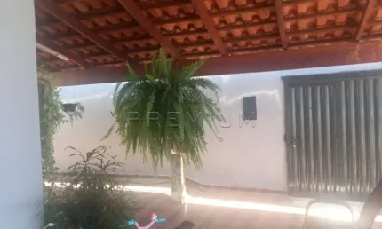 Casa com 5 quartos à venda no Chácaras Tubalina e Quartel, Uberlândia  por R$ 620.000