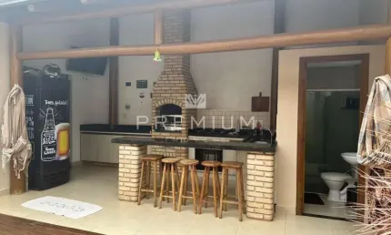 Casa em condomínio fechado com 2 quartos à venda no Jardim Califórnia, Uberlândia  por R$ 460.000