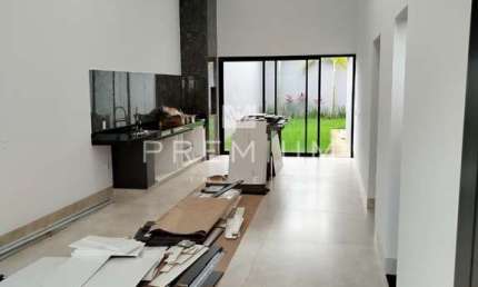Casa com 3 quartos à venda no Alto Umuarama, Uberlândia  por R$ 1.200.000