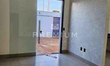 Casa com 3 quartos à venda no Jardim Brasília, Uberlândia  por R$ 450.000