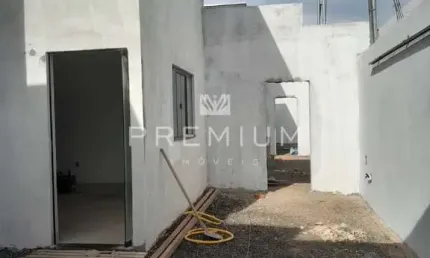 Casa com 2 quartos à venda no Novo Mundo, Uberlândia  por R$ 350.000