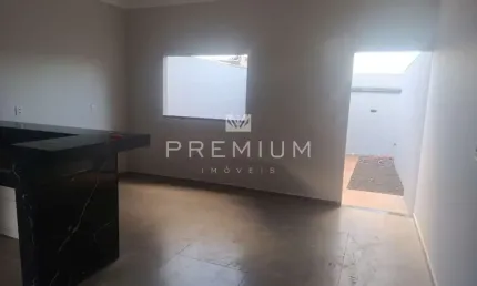 Casa com 2 quartos à venda no Luizote de Freitas, Uberlândia  por R$ 300.000