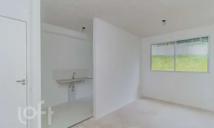 Apartamento com 2 quartos à venda na Adriano Bertozzi, 700, Parque do Carmo, São Paulo por R$ 210.000