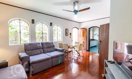 Casa em condomínio fechado com 5 quartos à venda na Alameda dos Guatás, 880, Saúde, São Paulo por R$ 2.800.000