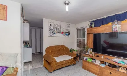 Casa com 3 quartos à venda na Antônio da Silva Herdeiro, 230, Cidade Tiradentes, São Paulo por R$ 320.000