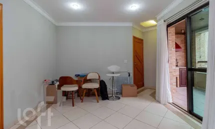 Apartamento com 3 quartos à venda na Rua Santo Irineu, 403, Saúde, São Paulo por R$ 800.000