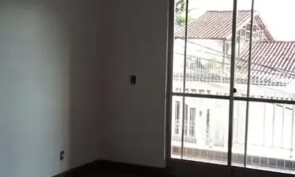 Apartamento com 3 quartos à venda na caico, 25, pechincha, rio de janeiro por r$ 450.000