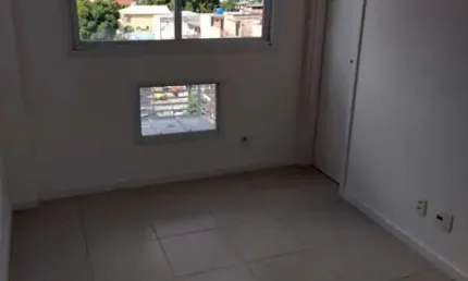 Apartamento com 3 quartos à venda na Rua Albano, 219, Praça Seca, Rio de Janeiro por R$ 280.000