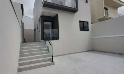Sobrado com 3 dormitórios à venda, 112 m² por R$ 830.000,00 - Center Ville - Arujá/SP