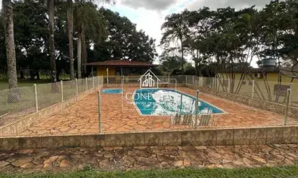 Chácara / sítio com 3 quartos à venda no Jockey Camping, Uberlândia 