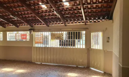 Casa com 4 quartos à venda na Nossa Senhora Aparecida, Uberlândia 