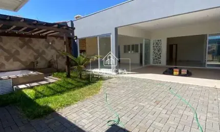 Casa com 3 quartos à venda no Jardim Patrícia, Uberlândia 
