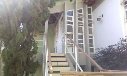 Casa com 4 quartos à venda em Saraiva, Uberlândia 