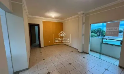 Apartamento com 3 quartos para alugar no Umuarama, Uberlândia 