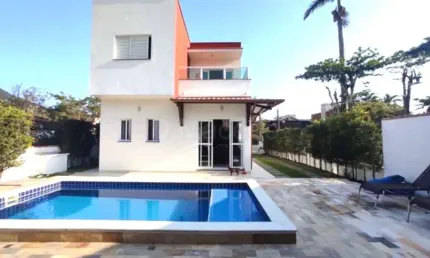 Casa em condomínio fechado com 3 quartos para alugar na RUA SÃO PEDRO, Praia da Lagoinha, Ubatuba por R$ 1.200 Por Dia
