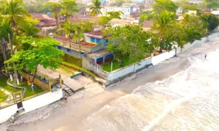 Localização excepcional em condomínio na Praia do Sape, Ubatuba-SP: 4 quartos, 4 suítes, 2 salas, 5 banheiros, 4 vagas de garagem, 282m².