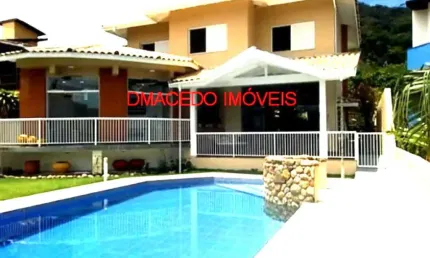 Casa em condomínio fechado com 3 quartos à venda na RUA SABIÁ, 2183, Praia da Lagoinha, Ubatuba, 243 m2 por R$ 2.100.000