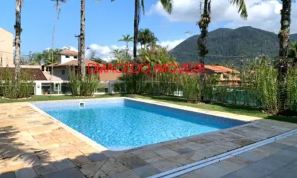 Casa em condomínio fechado com 5 quartos à venda na rua juriti, 349, praia da lagoinha, ubatuba, 250 m2 por r$ 2.650.000