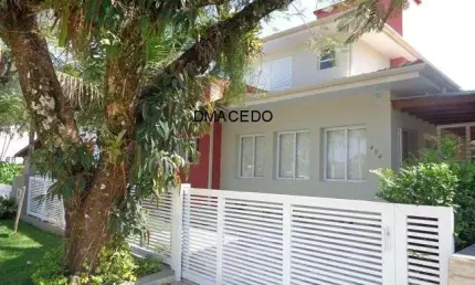 Casa em condomínio fechado com 4 quartos para alugar na RUA MAR VIRADO, 404, Praia da Lagoinha, Ubatuba por R$ 1.200 Por Dia
