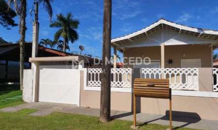 Casa com 4 quartos para alugar na RUA FORTALEZA, Praia da Lagoinha, Ubatuba por R$ 900 Por Dia