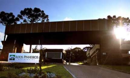 Vendo Lote Comercial ou Residencial No Cond. Altos de Pinheiro