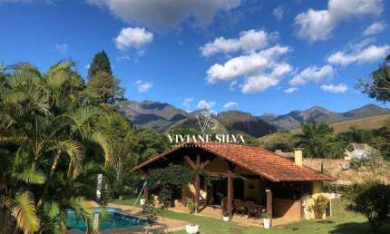 Casa com 6 dormitórios à venda, 400 m² por R$ 2.700.000,00 - Itaipava - Petrópolis/RJ