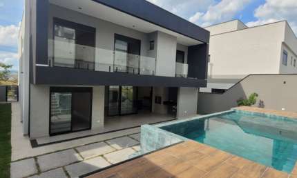 Casa com 5 suítes para Venda no Alphaville 1 - Urbanova