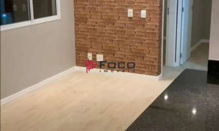 Apartamento / Edificio Jardinatti / 02 Dormitórios / 01 vaga / 54m² / São José dos Campos -SP