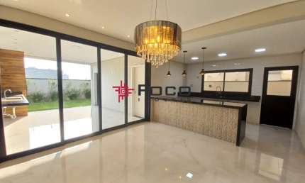 LT Casa / Condomínio Vem Viver - Vivva / 05 Dormitórios / 258m² / Jacareí
