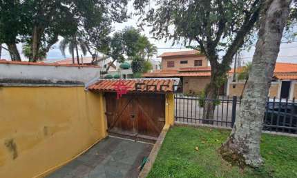 Casa - Jardim Esplanada II - 04 dormitórios, sendo 02 suítes - 03 vagas de garagem - 110m² de construção - 347 área do terreno - São josé dos Campos.