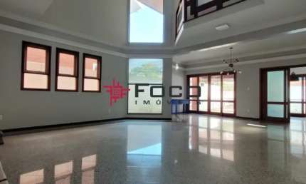Casa com 5 dormitórios para Locação no Esplanada do Sol