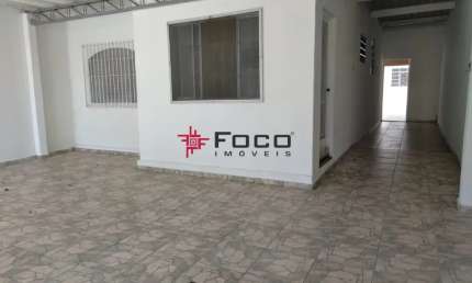 Casa a venda / Vale dos Pinheiros / 03 dormitórios sendo 01 suíte / Edícula / 80 m² de construção / 165 m² de terreno / São José dos Campos