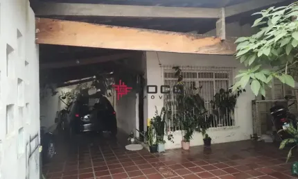 Casa térrea - Vila Betânia - 04 dormitórios - 192m² - São José dos Campos/SP