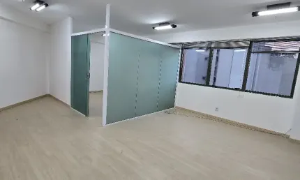 Sala comercial com 1 sala para alugar na Avenida Doutor João Guilhermino, 1, Centro, São José dos Campos