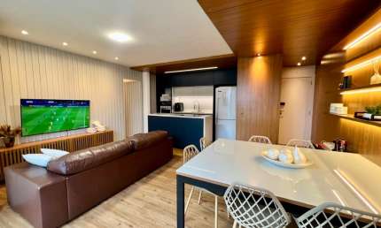 Apartamento no Centro, com 3 quartos sendo 1 suite, 1 vaga, 85m2 privativos