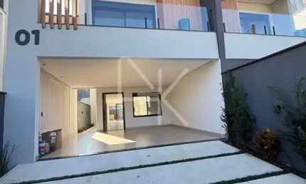 Sobrado Geminado com 3 Suítes, Jacuzzi Externa e 172m² – Jardim Sofia, Joinville