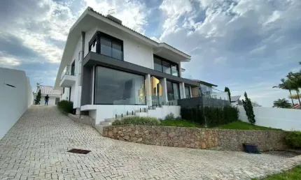 Sonho de Casa no Bosque das Mans&#245;es - Vista para o Mar de todos os dormitórios.