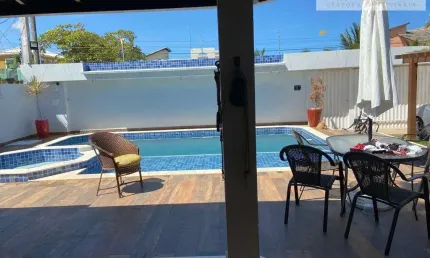 Casa para Venda em Camaçari, Barra do Jacuípe, 4 dormitórios, 2 suítes, 4 banheiros, 2 vagas