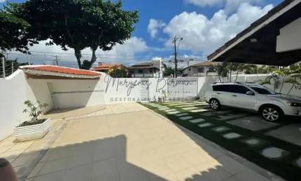 Casa para Venda em Lauro de Freitas, Vilas Do Atlântico, 4 dormitórios, 3 suítes, 4 banheiros, 3 vagas