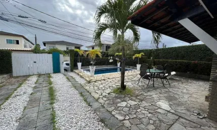Casa para Locação em Lauro de Freitas, Vilas Do Atlântico, 6 dormitórios, 2 suítes, 4 banheiros, 2 vagas